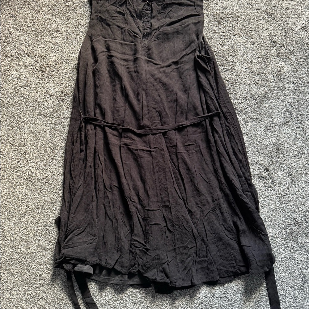 Torrid Black Midi Gauze Crinkle Dress with Lace Yoke Size 1X - Picture 2 of 4